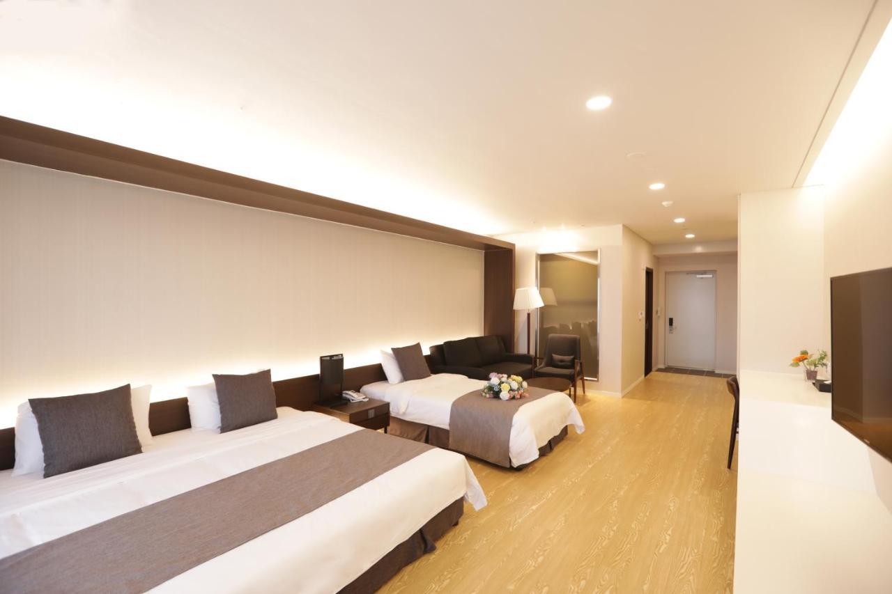 The Qube Resort Jeju Seogwipo Ngoại thất bức ảnh