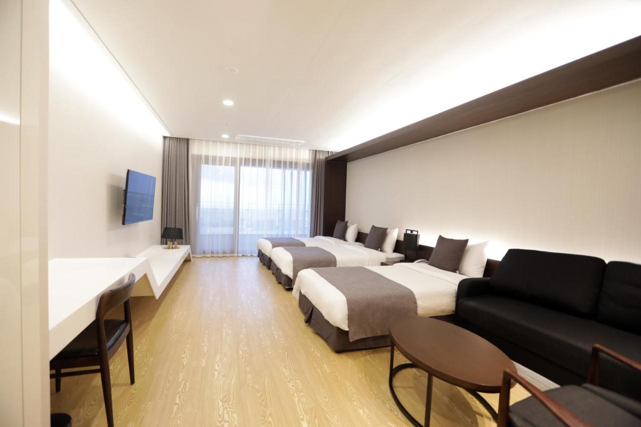 The Qube Resort Jeju Seogwipo Ngoại thất bức ảnh