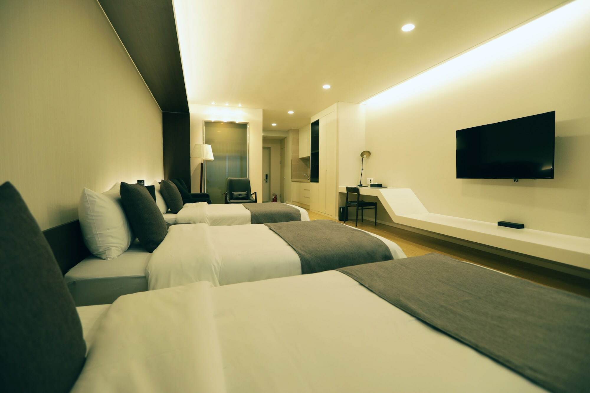 The Qube Resort Jeju Seogwipo Ngoại thất bức ảnh
